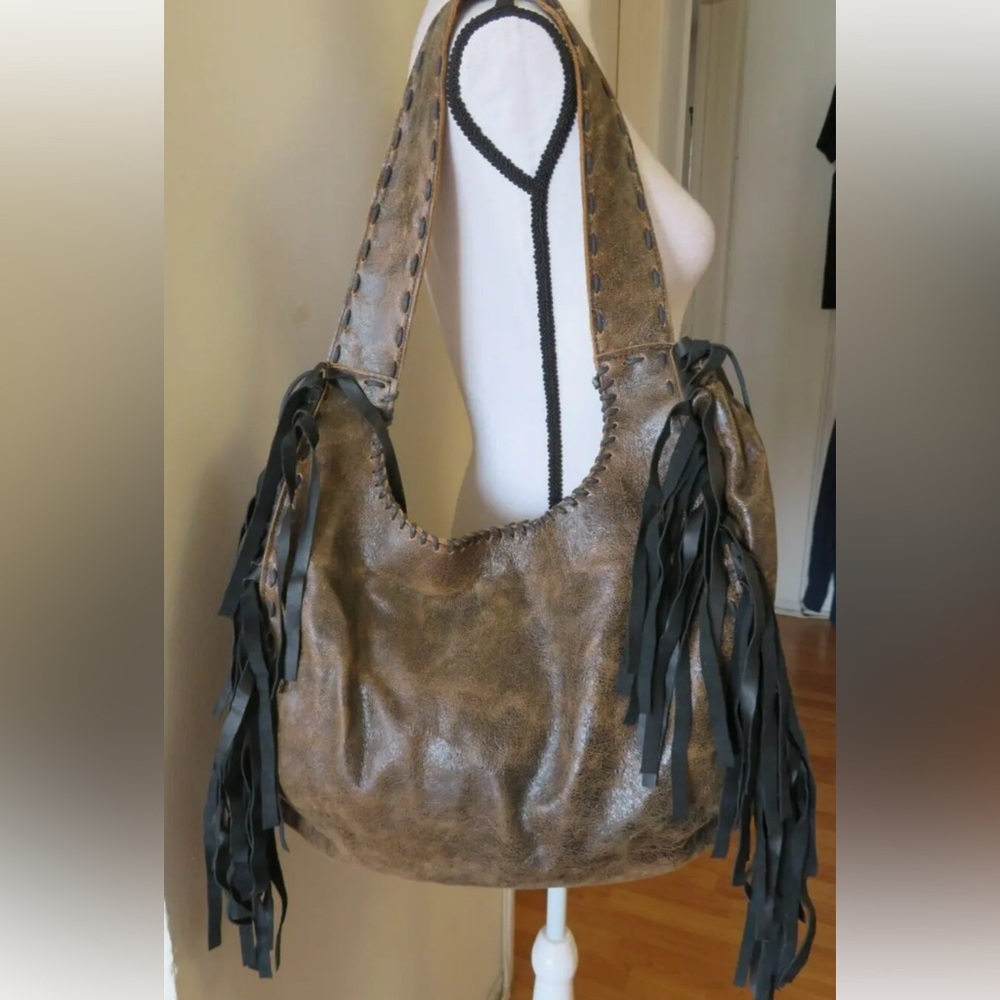 MUXO Camila Alves Fring Leather Bag